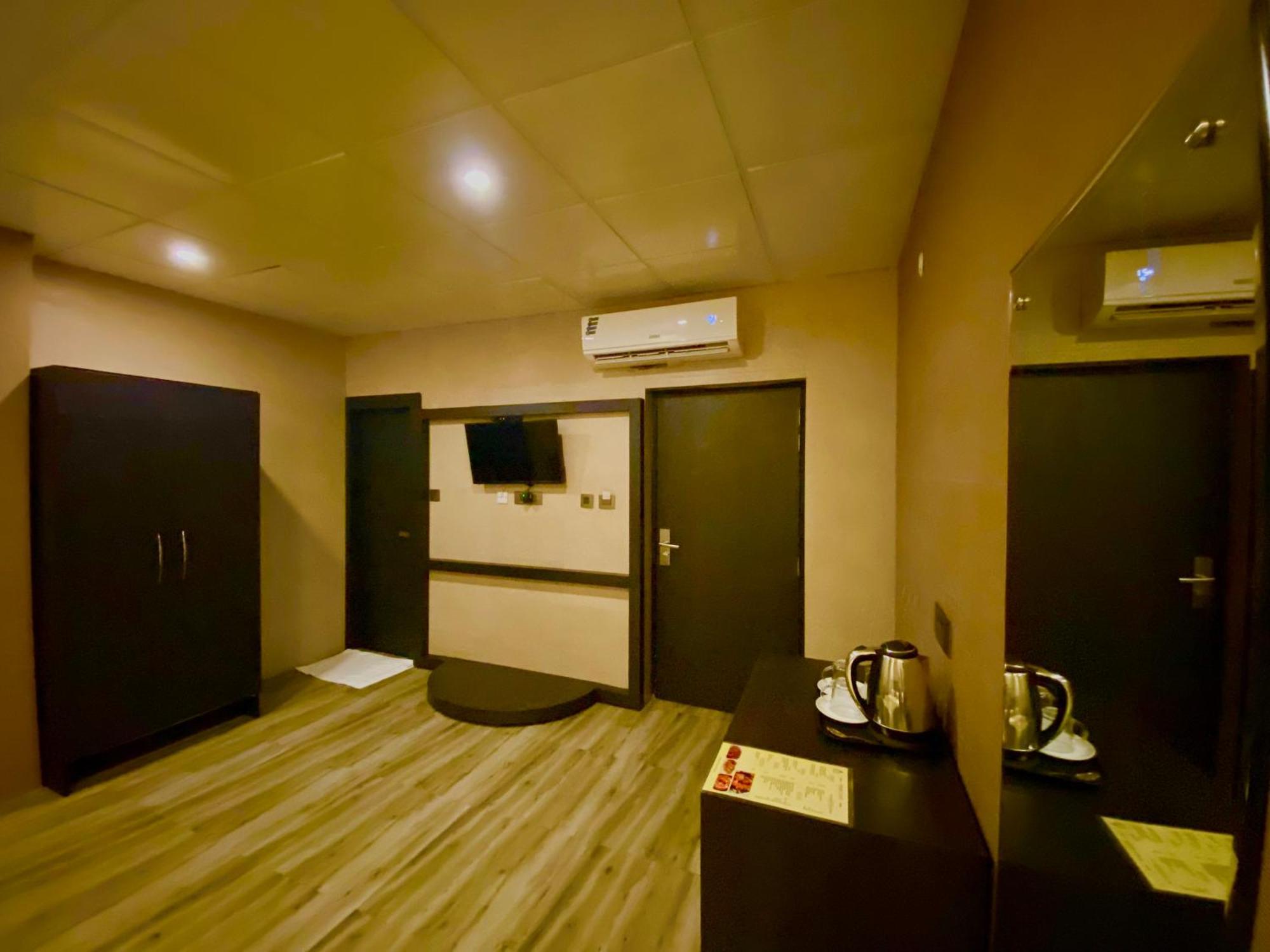 Ace Prime Hotel Greater Noida Esterno foto