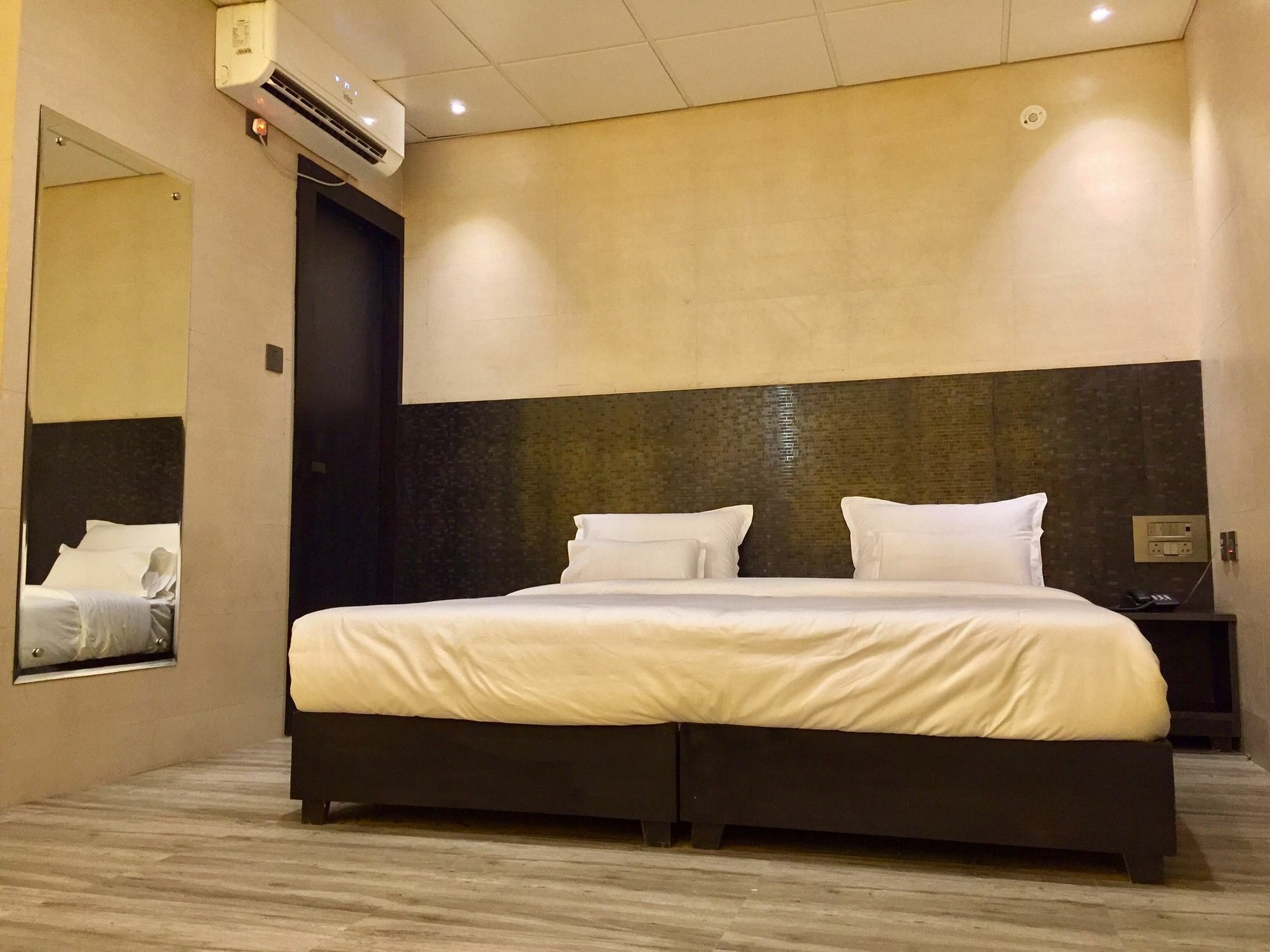 Ace Prime Hotel Greater Noida Esterno foto